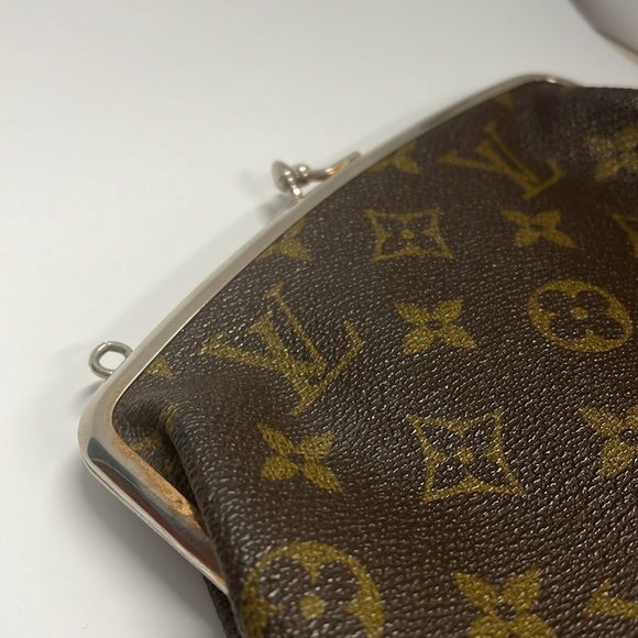 Louis Vuitton French Company Monogram French Twist Purse Kisslock Pouch Clutch - Picture 8 of 8